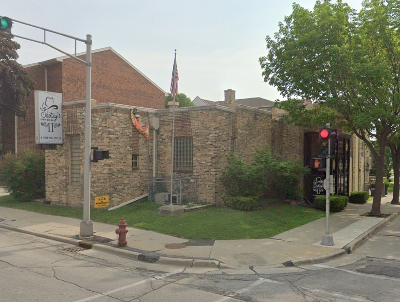 Primary Photo Of 6922 W Orchard St, West Allis Freestanding For Sale