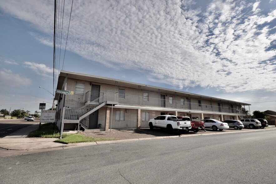 More Photos Of 3616 Harvey St, McAllen Apartments For Sale