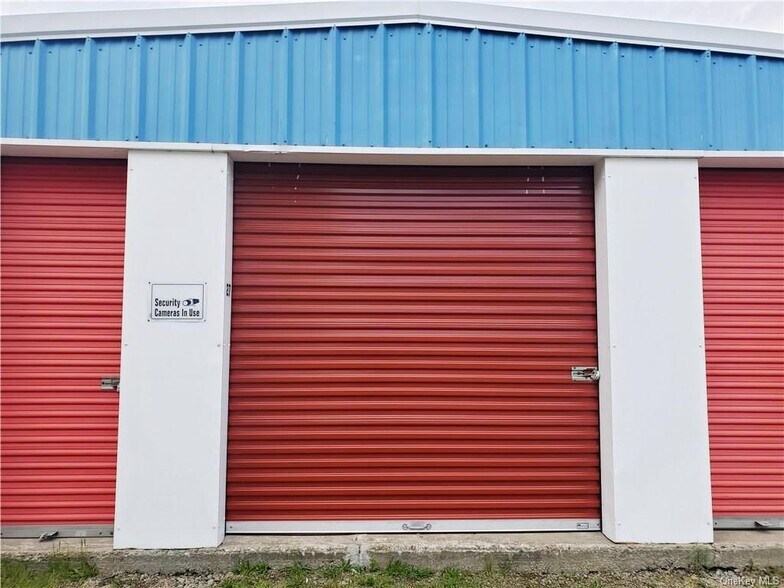 More Photos Of 206 Service Rd, Parksville Office For Sale