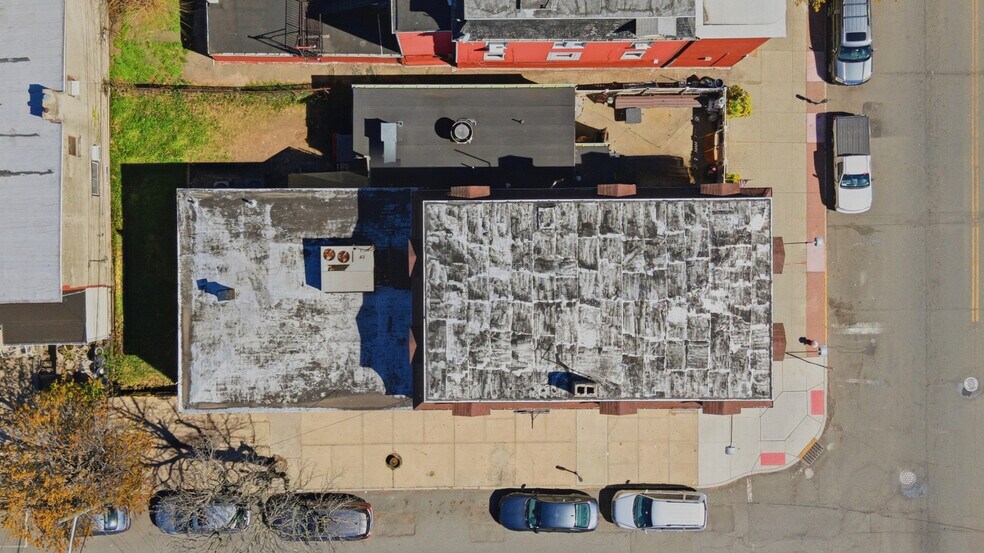 More Photos Of 671-673 Broadway, Bayonne Bar For Sale