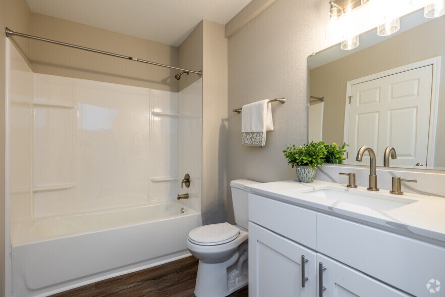 More Photos Of , Kansas City Multifamily For Sale
