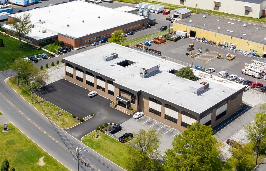 More Photos Of 211 Benigno Blvd, Bellmawr Showroom For Lease