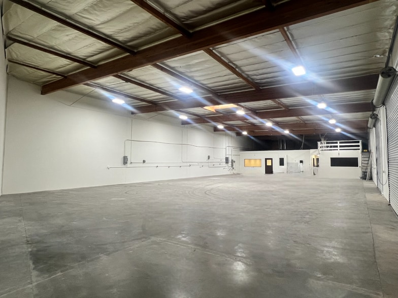 More Photos Of 835 Meridian St, Irwindale Warehouse For Lease