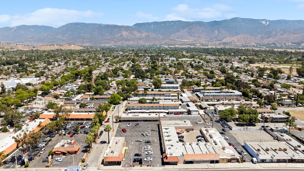 More Photos Of 200-216 E Highland Ave, San Bernardino Unknown For Lease
