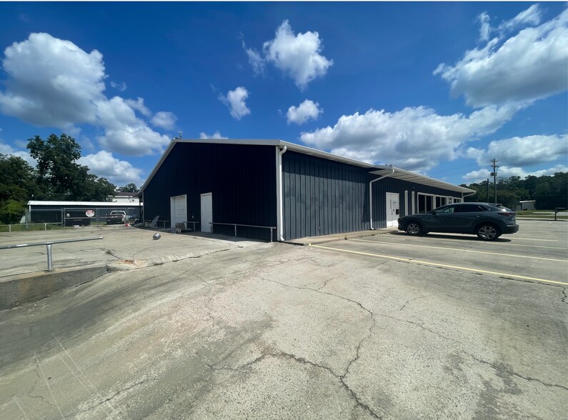 More Photos Of 260 John C Calhoun Dr, Orangeburg Self Storage For Lease