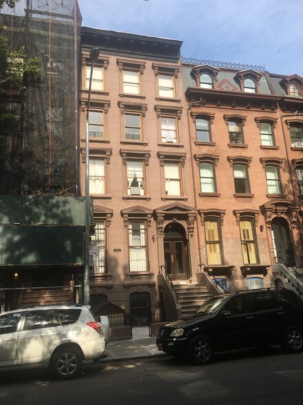More Photos Of 19 S Oxford St, Brooklyn Apartments For Sale