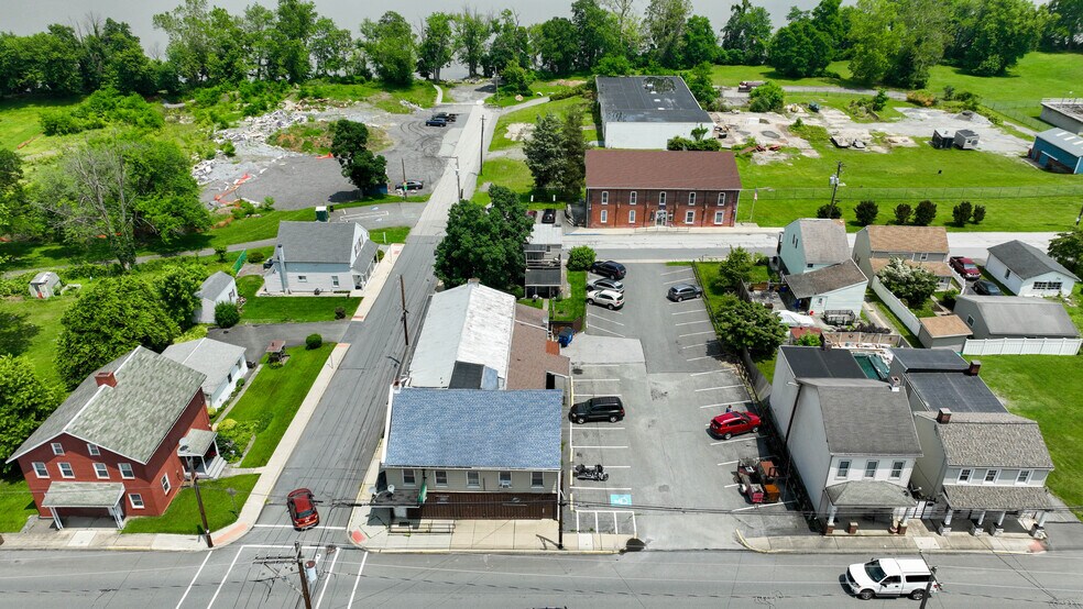 More Photos Of 601 S Front St, Wrightsville Specialty For Sale