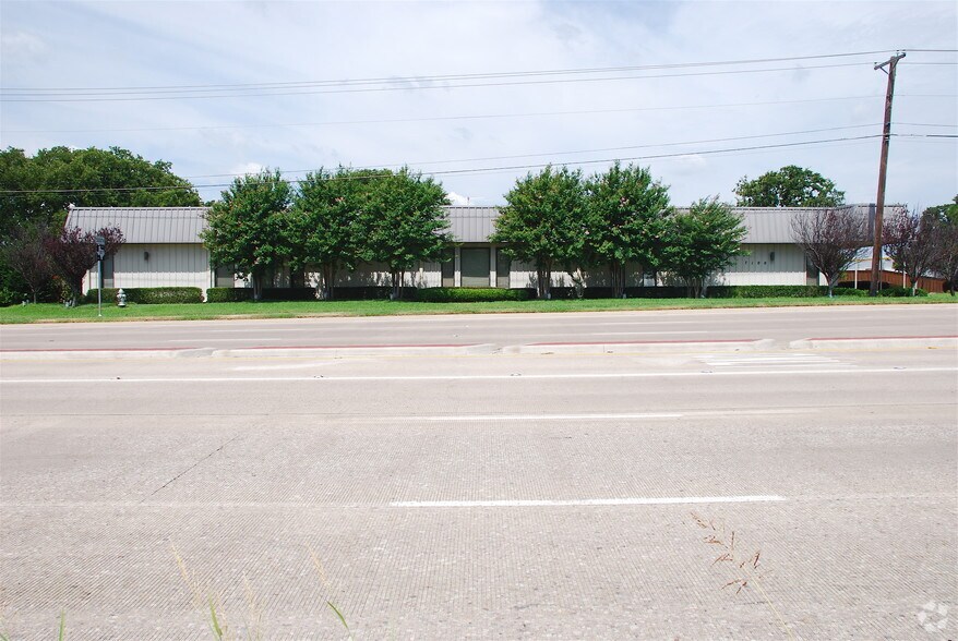 More Photos Of 7100 S Cooper St, Arlington Office For Sale