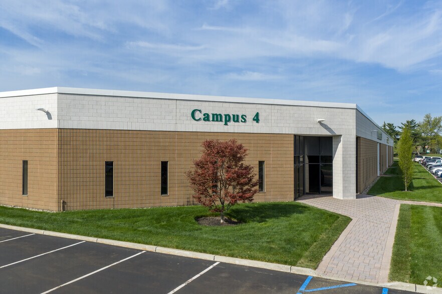 More Photos Of 266-300 Raritan Center Pky, Edison Light Distribution For Lease