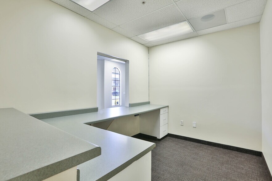More Photos Of 2375 Montpelier Dr, San Jose Medical For Lease