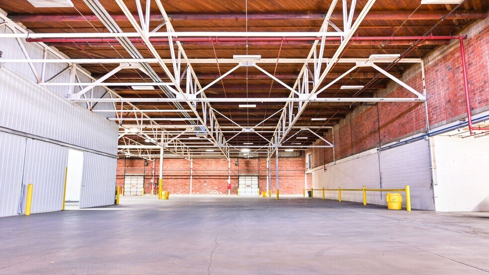 More Photos Of 347 N 43rd Rd, Mendota Food Processing For Lease