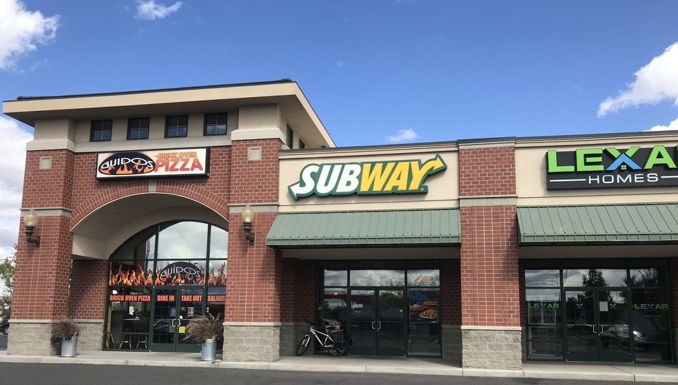 More Photos Of 2707 W Broadway Ave, Moses Lake Storefront For Lease