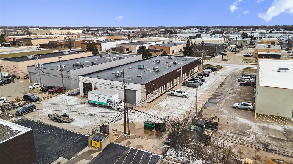 More Photos Of 32301 Howard Ave, Madison Heights Manufacturing For Sale