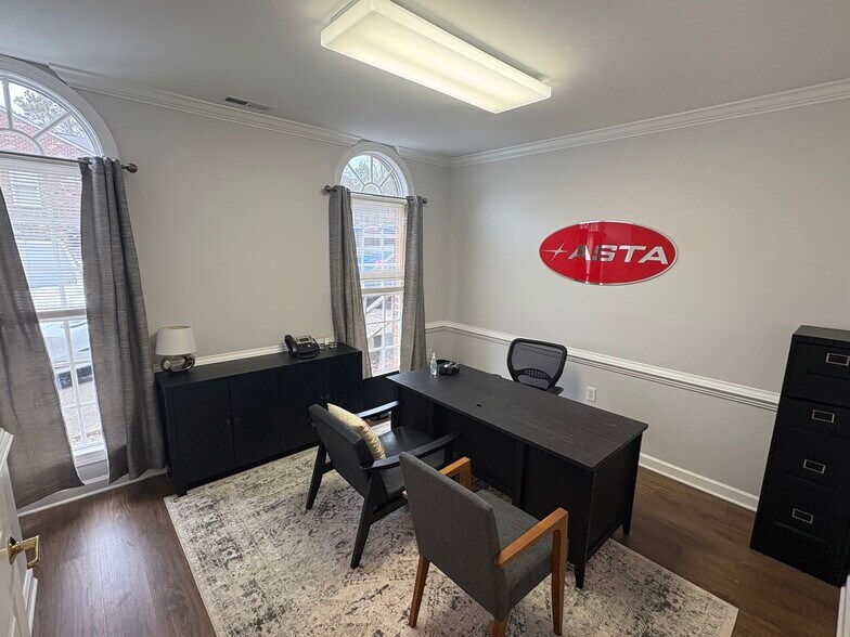 More Photos Of 316 W Millbrook Rd, Raleigh Office For Sale