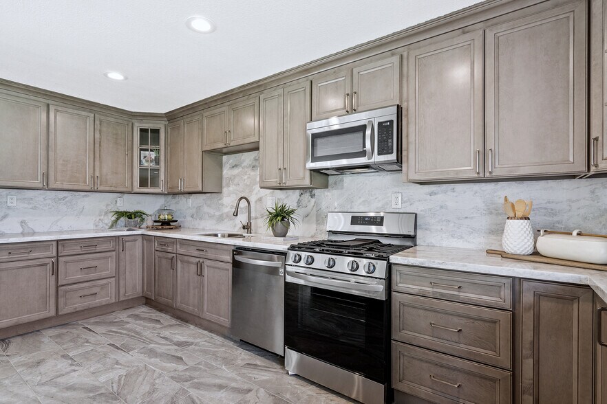 More Photos Of 1006 Court Ln, Concord Apartments For Sale