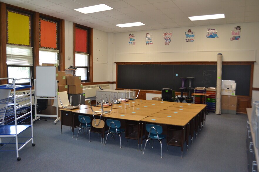 More Photos Of 500 N 4th Ave, Wausau Specialty For Sale