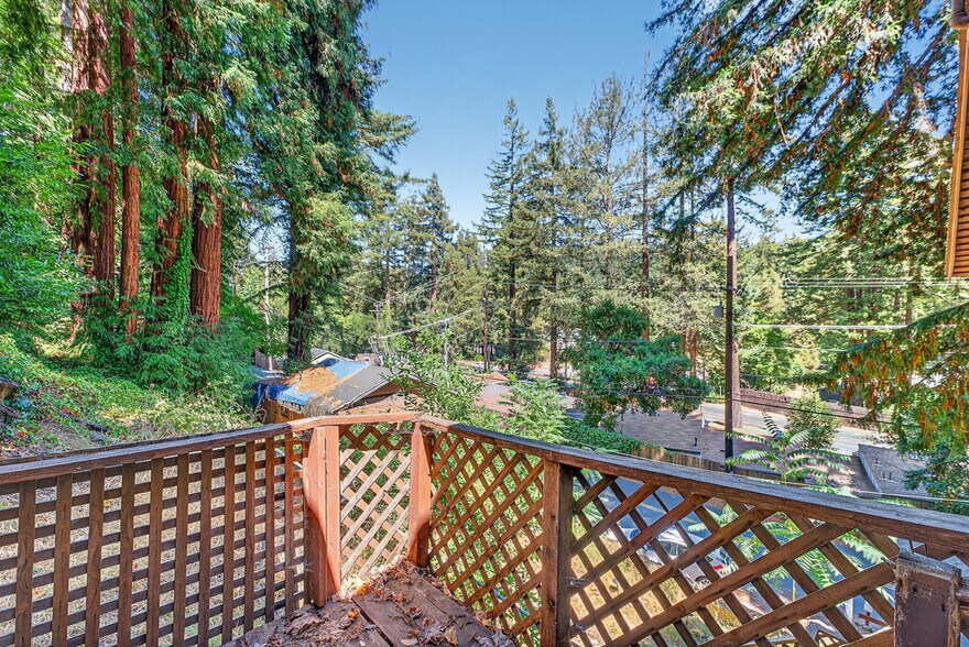 More Photos Of 9969 Alba Rd, Ben Lomond Apartments For Sale