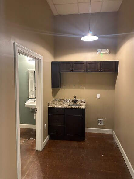 More Photos Of 500 Providence Main St NW, Huntsville Multifamily For Sale