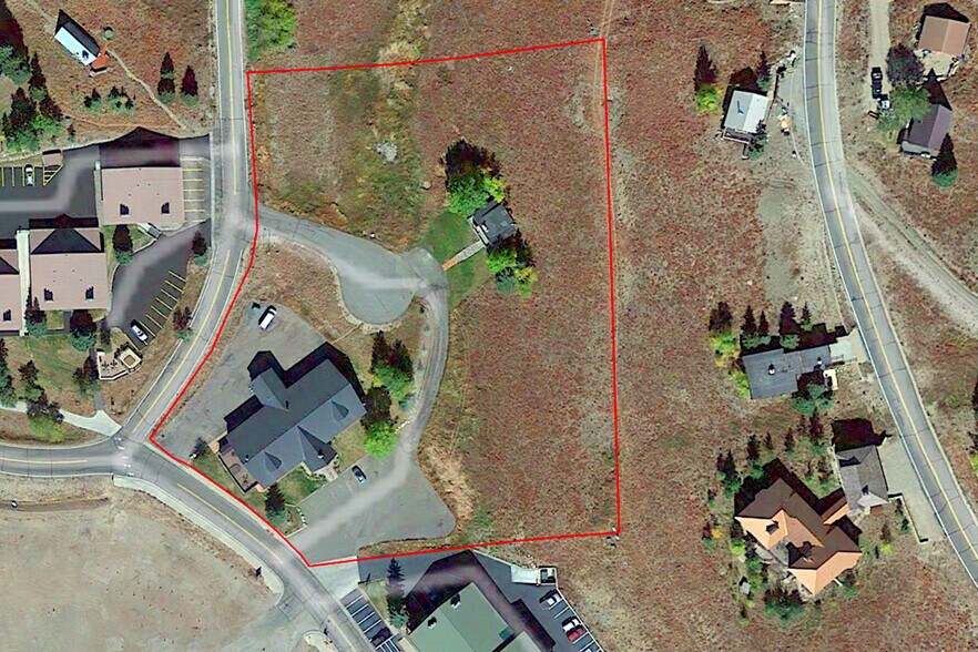 More Photos Of 24 Treasury Rd, Crested Butte Hotel For Sale