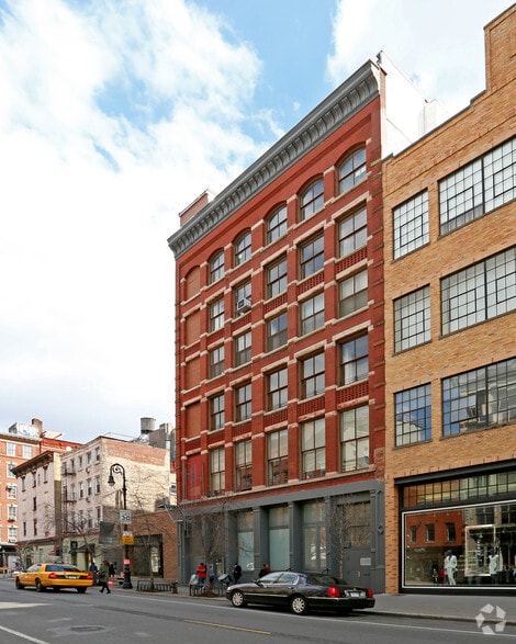 More Photos Of 393 W Broadway, New York Apartments For Sale