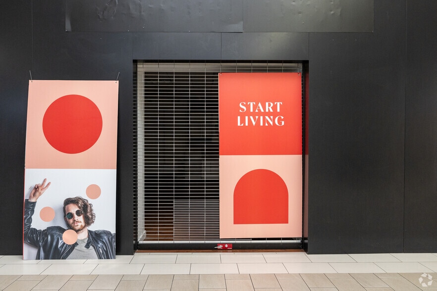 More Photos Of 333 Apache Mall, Rochester Unknown For Lease