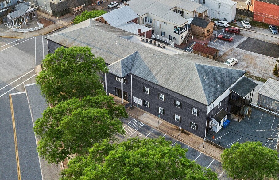 More Photos Of 56 W Main St, Westminster Medical For Lease