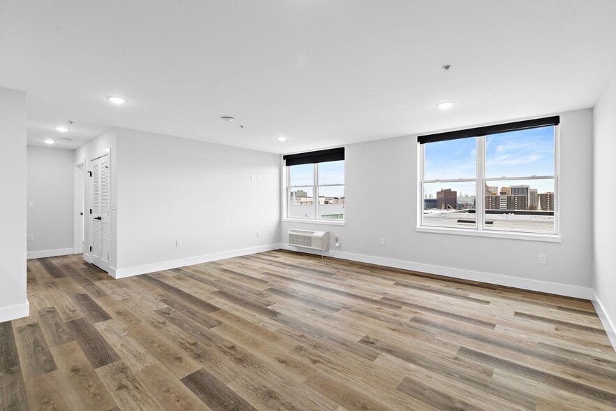 More Photos Of 50-56 Norfolk St, Newark Apartments For Lease