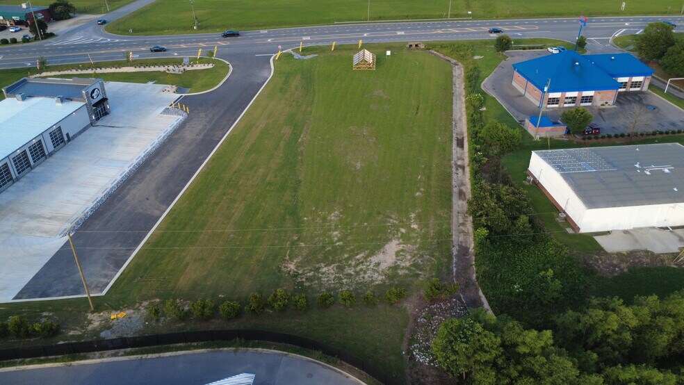 More Photos Of 4640 U.S. 31 Hwy, Calera Land For Sale