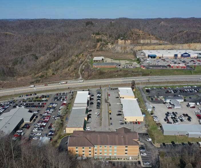 More Photos Of 124 Corporate Dr, Hazard Storefront For Sale