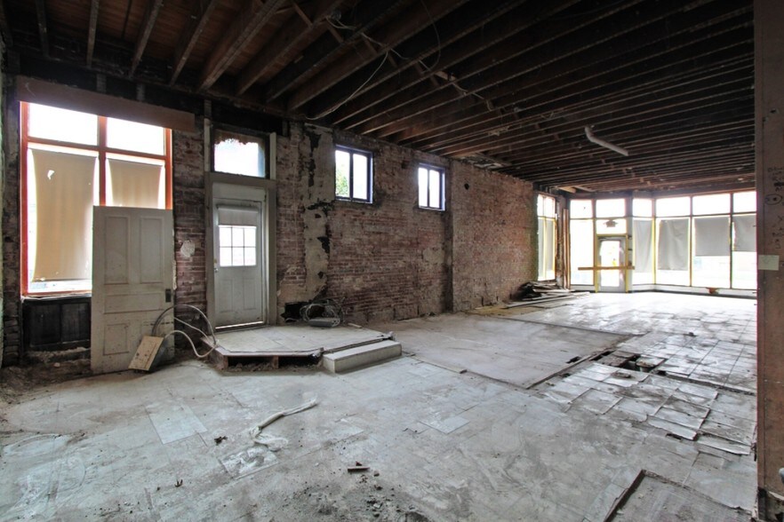 More Photos Of 3133 Cherokee St, Saint Louis Storefront Retail Office For Sale