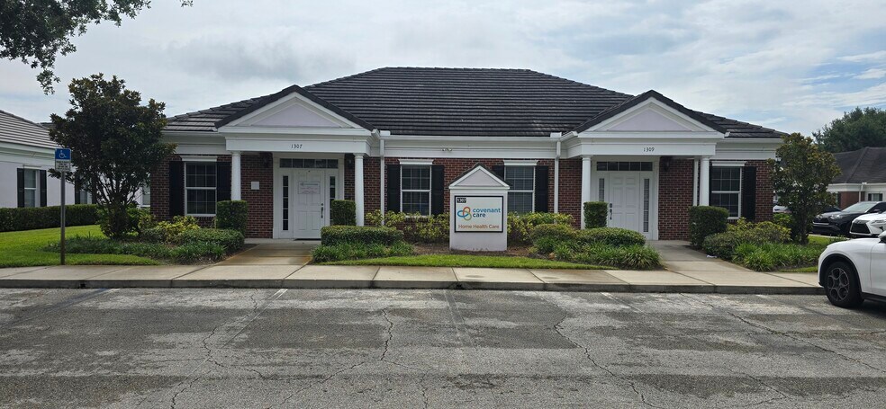 More Photos Of 1307-1309 Providence Rd, Brandon Office For Lease