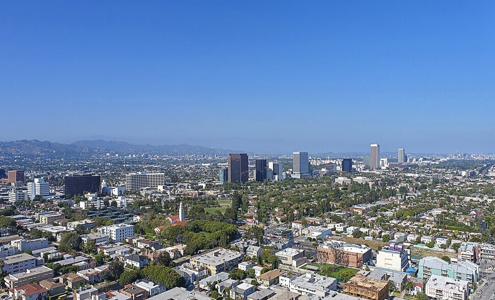 More Photos Of 1070 S Bedford St, Los Angeles Multifamily For Sale