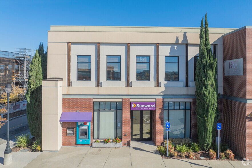 More Photos Of 39-101 S Livermore Ave, Livermore Office For Lease