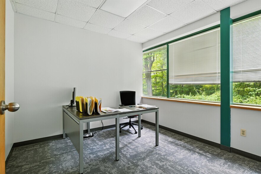 More Photos Of 3 Northwestern Dr, Bloomfield Medical For Lease