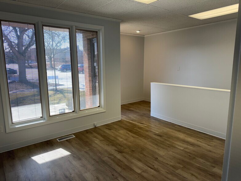 More Photos Of 7301 W Jefferson Blvd, Fort Wayne Office For Lease