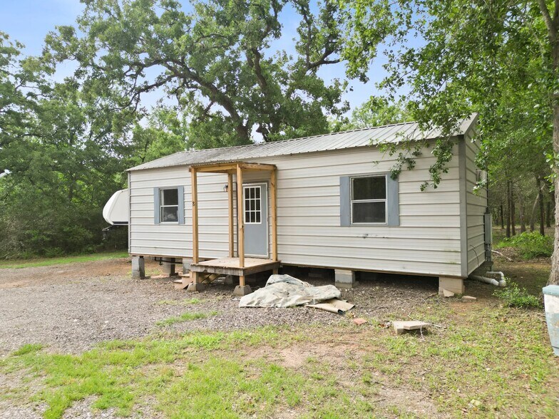 More Photos Of 108 Deer Trail Rd, Somerville Trailer Camper Park For Sale