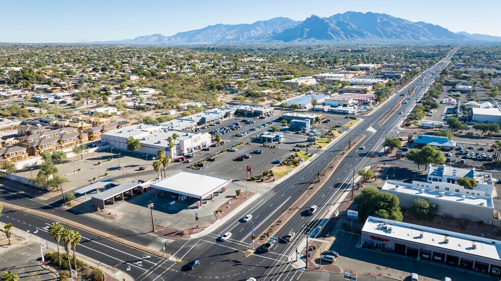 More Photos Of 4080-4180 W Ina Rd, Tucson Unknown For Lease