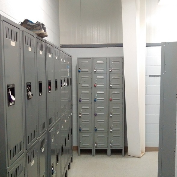 More Photos Of 57 Bittern St, Hamilton Warehouse For Lease