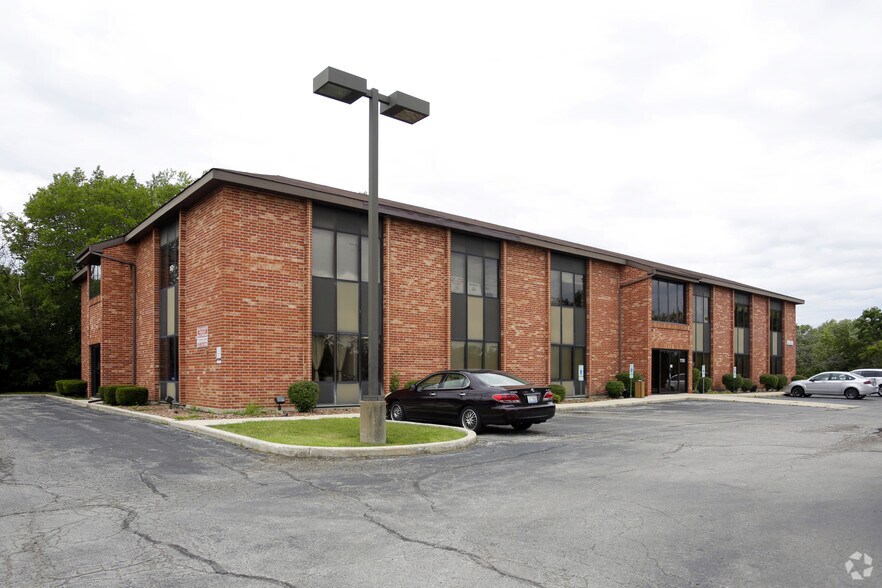 More Photos Of 19150 S Kedzie Ave, Flossmoor Office For Lease