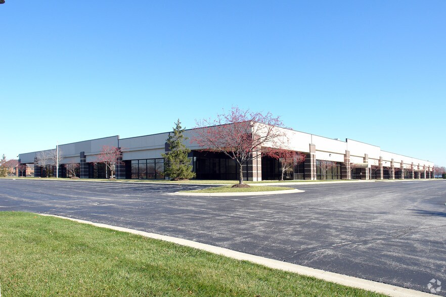 More Photos Of 801 Congressional Blvd, Carmel Loft Creative Space For Lease