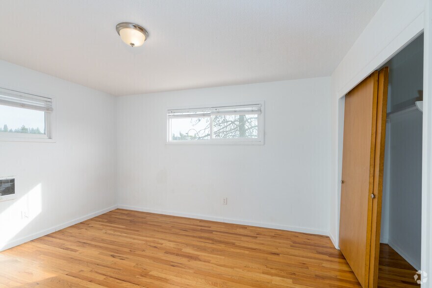 More Photos Of 515 S Coeur D' Alene St, Spokane Apartments For Sale
