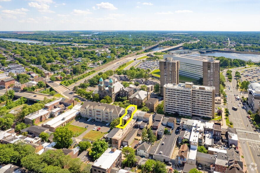 More Photos Of 334 S Broad St, Trenton Apartments For Sale