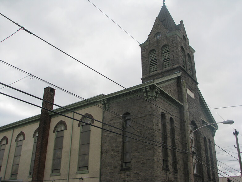 More Photos Of 401 Martin St, Philadelphia Religious Facility For Sale