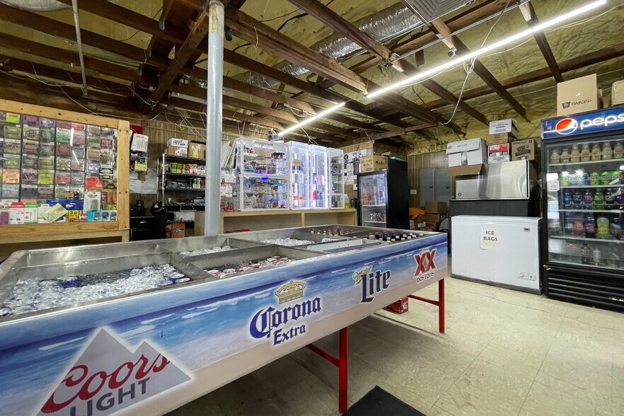 More Photos Of 701 Lincoln Ave, Robstown Convenience Store For Sale