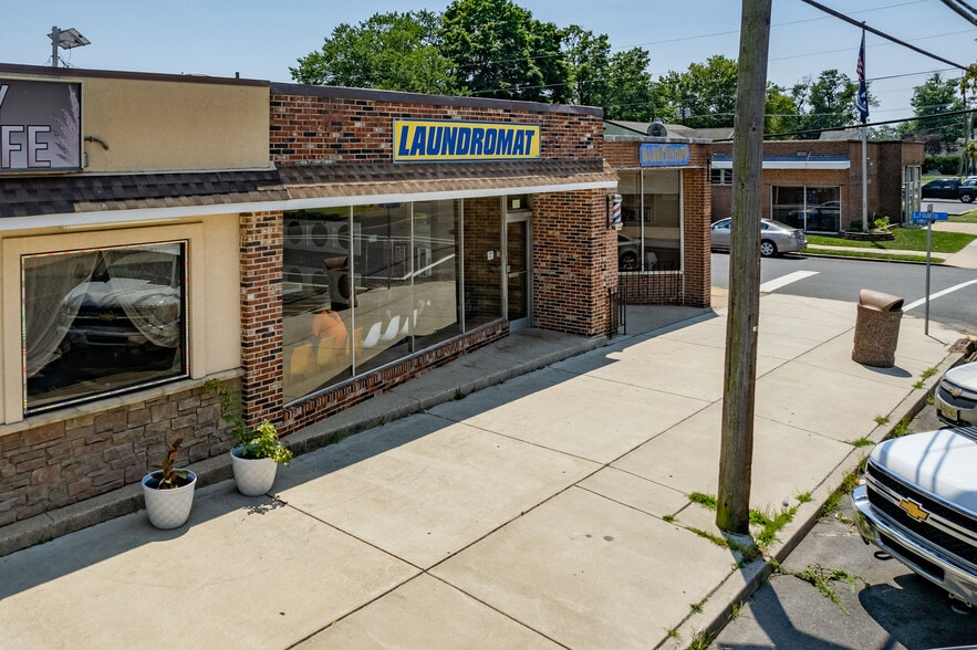 More Photos Of 316 Broad St, Florence Flex For Sale