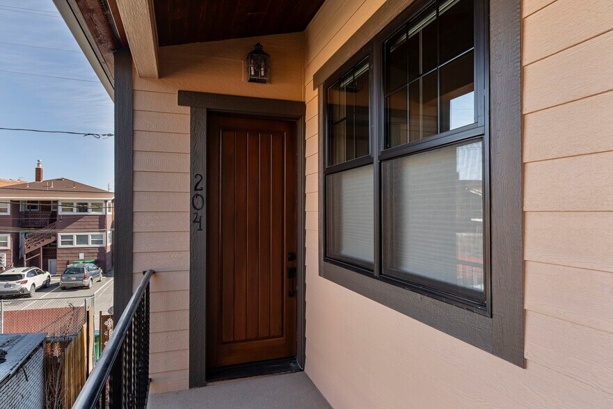 More Photos Of 734 Tahoe St, Reno Apartments For Sale