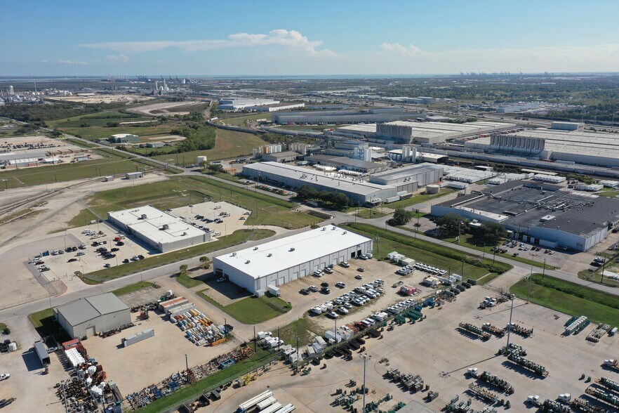 More Photos Of 10845 Strang Rd, La Porte Warehouse For Lease