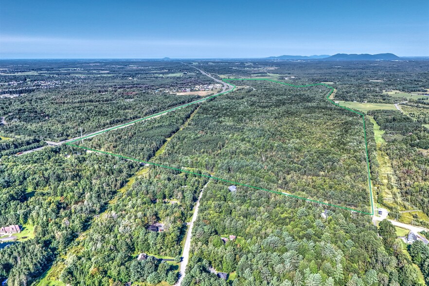 More Photos Of 0 Boul De Bromont, Bromont Land For Sale
