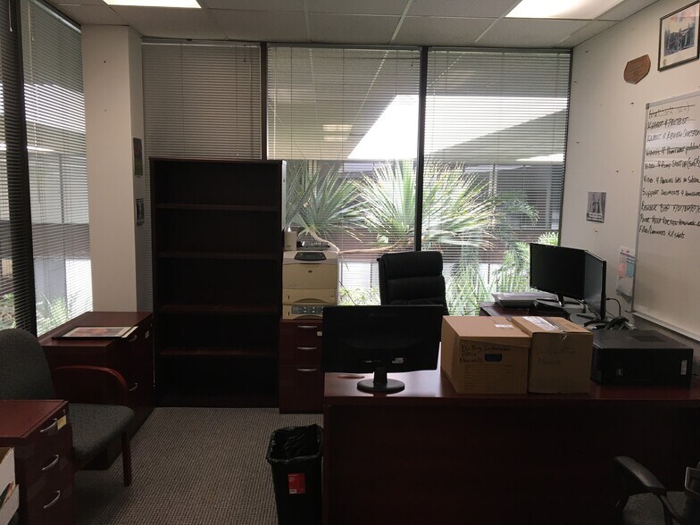 More Photos Of 16770 Imperial Valley Dr, Houston Office For Lease