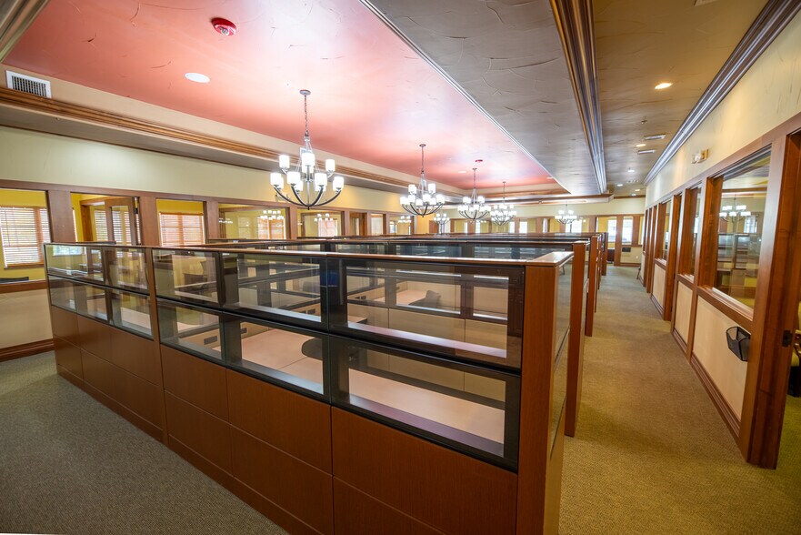 More Photos Of 2420 Brunello Trace, Lutz Office For Sale